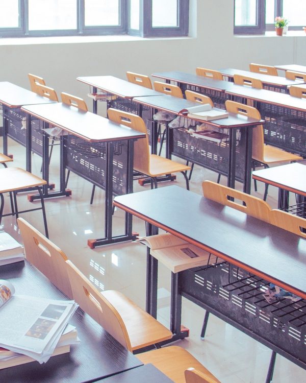 Le Sénat adopte un projet de loi d’urgence sur l’aide aux étudiants