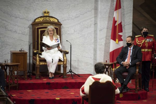 Un discours du Trône physiquement éloigné