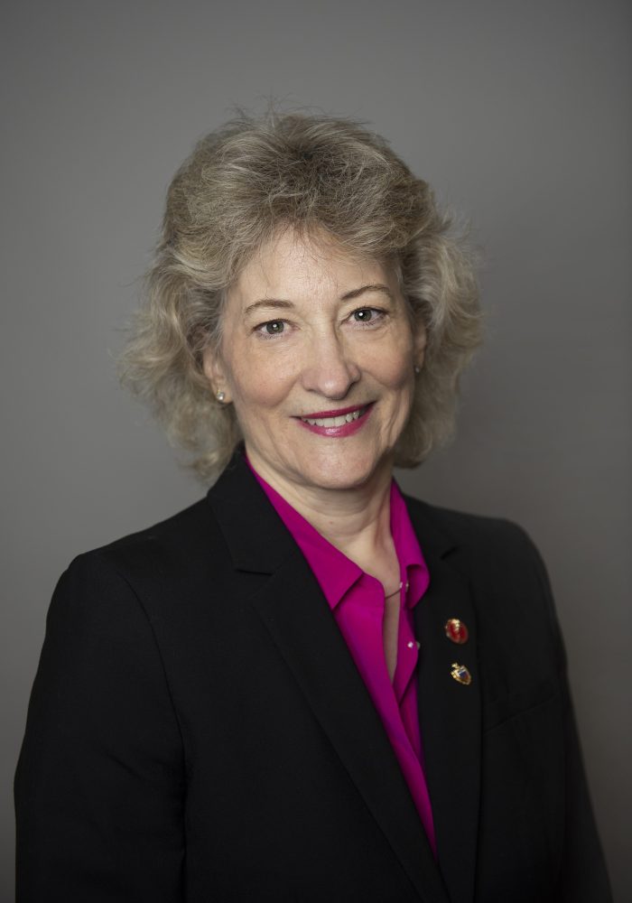 Sénatrice </br> Pat Duncan